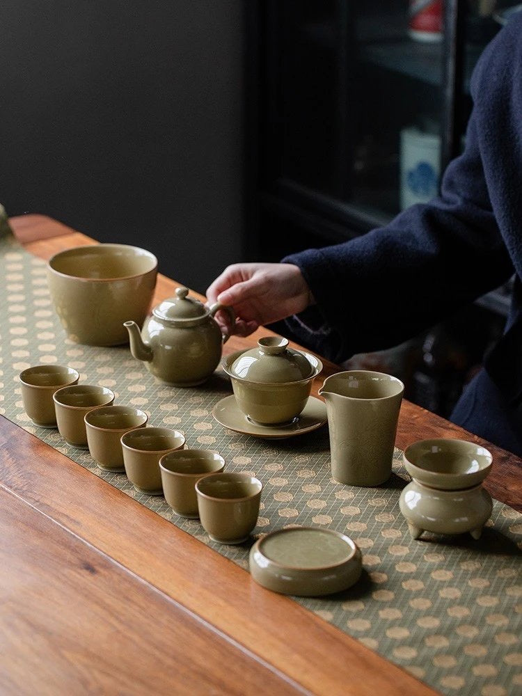 Ding kiln yellow tea set